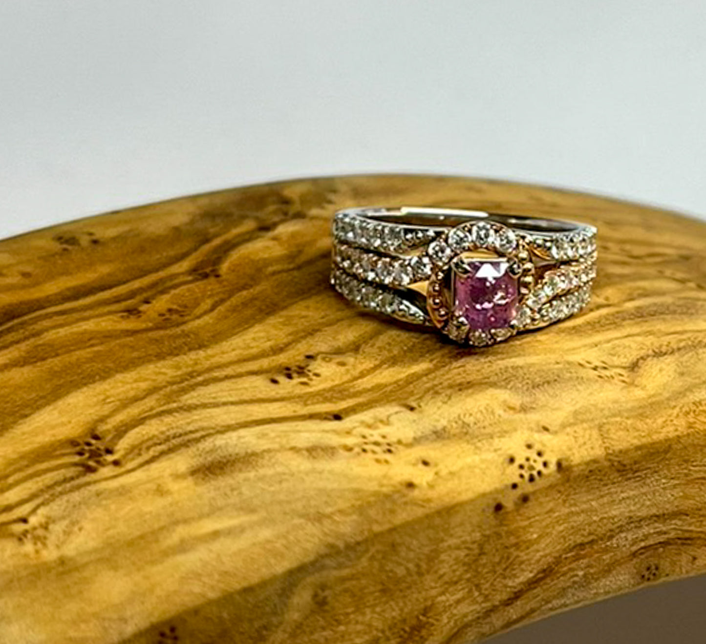 1 Carat Pink Ceylon