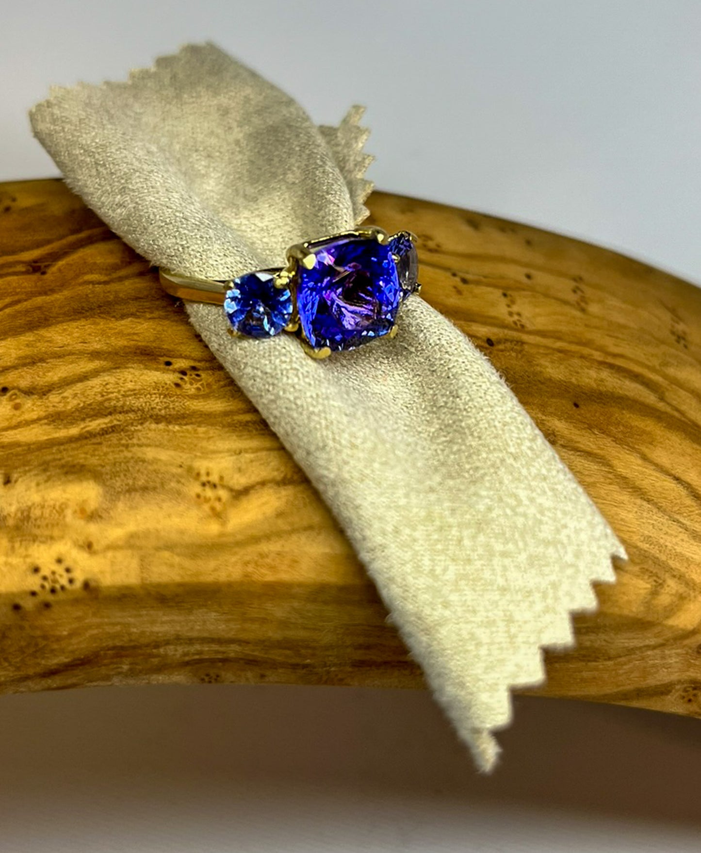 5 carat Tanzanite